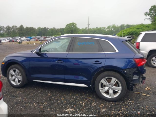 WA1BNAFY1J2248027 Audi Q5 2.0t Premium/2.0t Tech Premium