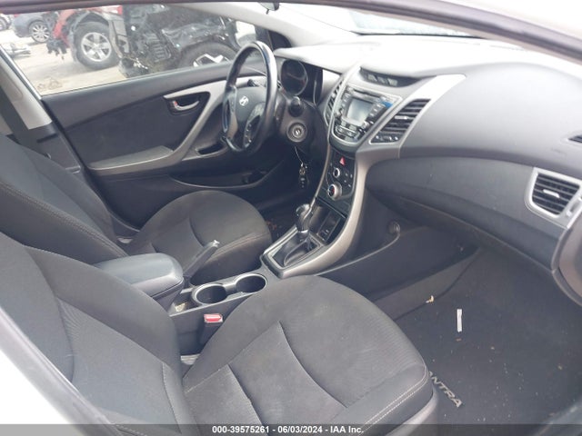 Hyundai ELANTRA SE 2015 5NPDH4AE9FH596636 Image 5