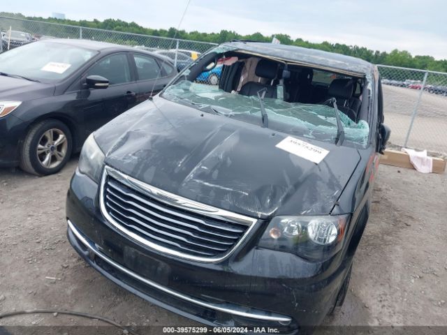 2C4RC1HG1ER174551 Chrysler Town & Country S