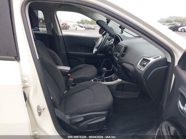 3C4NJCAB9JT107010 Jeep Compass Sport Fwd