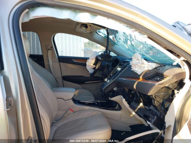 5LMCJ2C9XHUL61765 Lincoln MKC SELECT