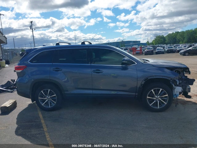 Toyota Highlander Xle 2018 5TDJZRFH3JS869153 Image 14
