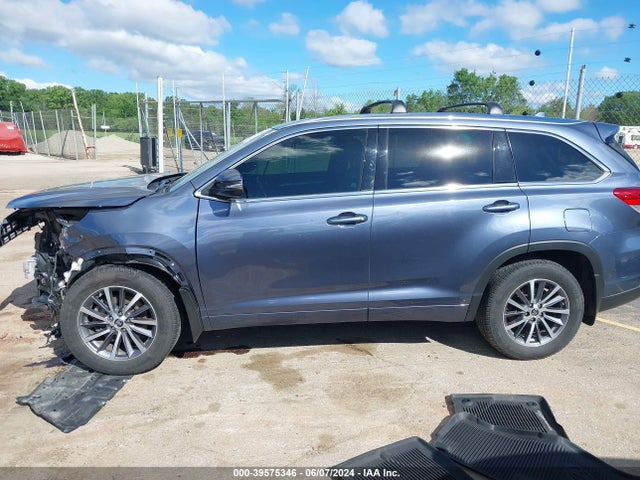 Toyota Highlander Xle 2018 5TDJZRFH3JS869153 Image 15