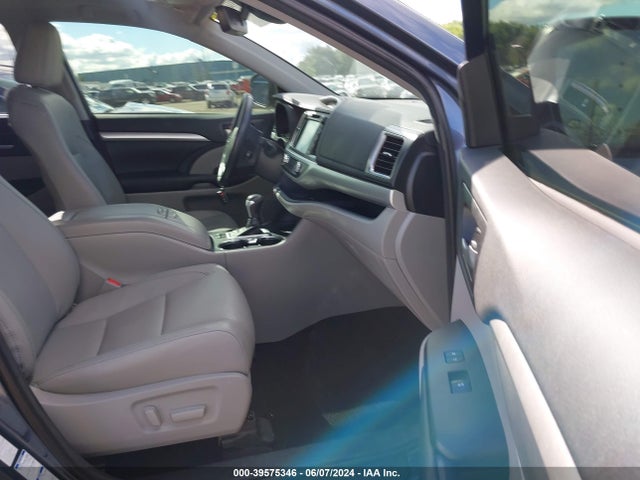 Toyota Highlander Xle 2018 5TDJZRFH3JS869153 Image 5