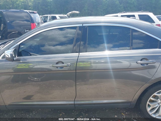 Ford Taurus Limited 2016 1FAHP2F86GG139905 Image 15