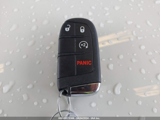 ZACCJBDB1JPH57132 Jeep Renegade Limited