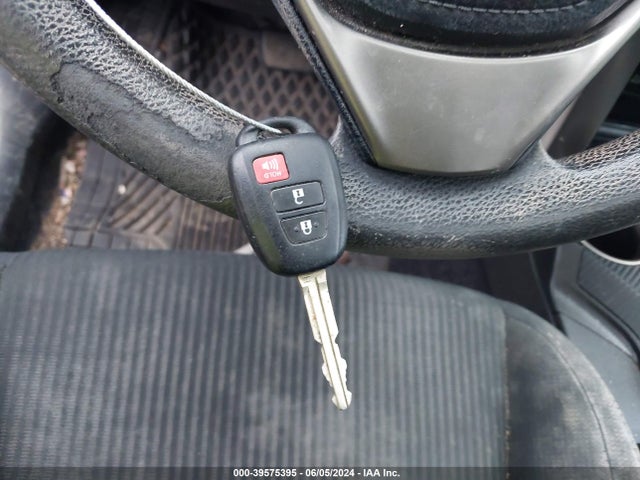 Toyota Rav4 Xle 2015 2T3WFREVXFW181839 Image 11