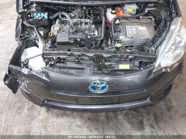 Toyota Prius C Three 2014 JTDKDTB37E1071350 Image 10