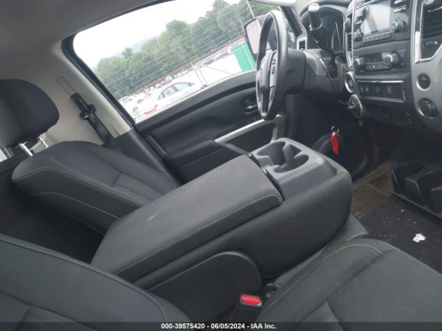 1N6BA1RP7HN556717 Nissan Titan Xd Sv