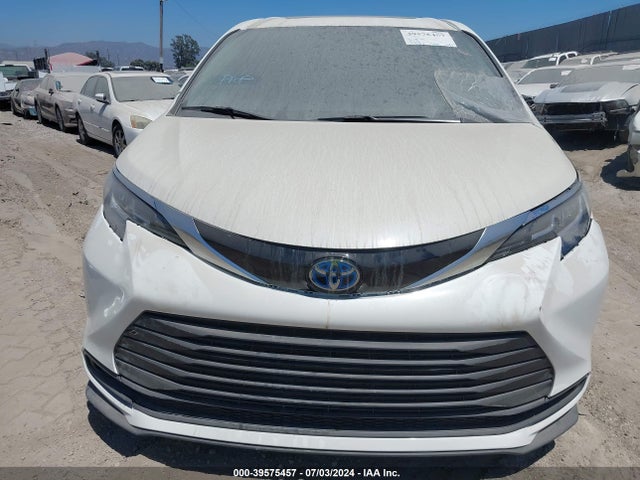 Toyota SIENNA XLE 2021 5TDYRKEC9MS026185 Image 12