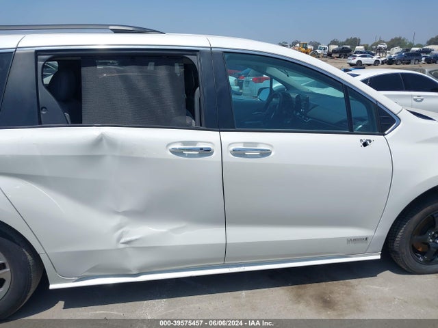 Toyota SIENNA XLE 2021 5TDYRKEC9MS026185 Image 13