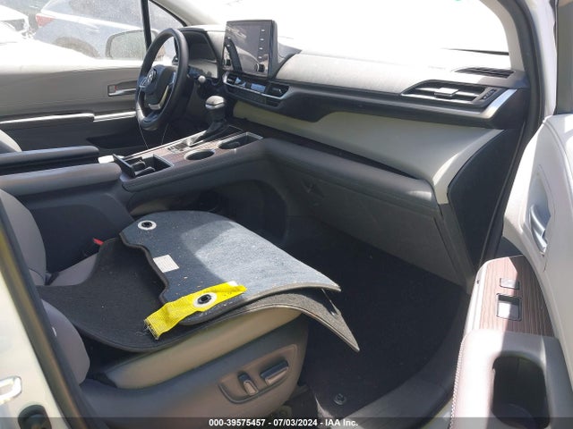 Toyota SIENNA XLE 2021 5TDYRKEC9MS026185 Image 5