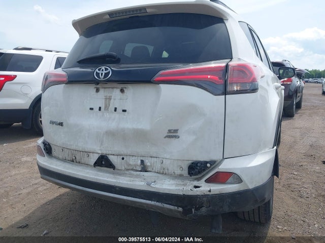 Toyota RAV4 SE 2018 JTMJFREV8JJ258662 Image 6