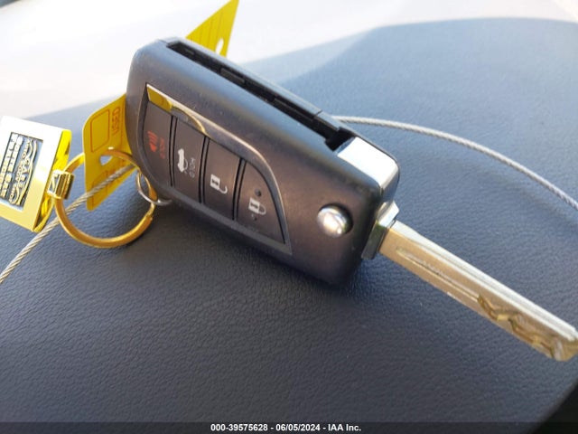 Toyota COROLLA LE 2021 5YFEPMAEXMP239019 Image 11