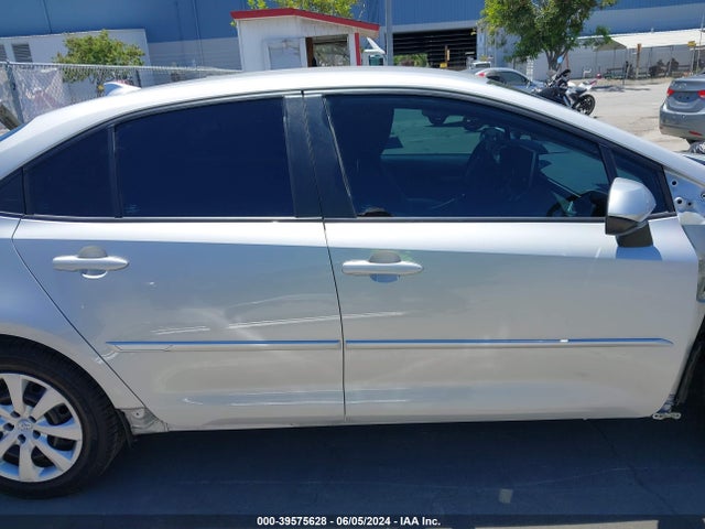 Toyota COROLLA LE 2021 5YFEPMAEXMP239019 Image 14