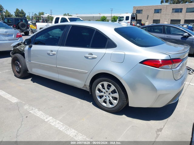 Toyota COROLLA LE 2021 5YFEPMAEXMP239019 Image 3