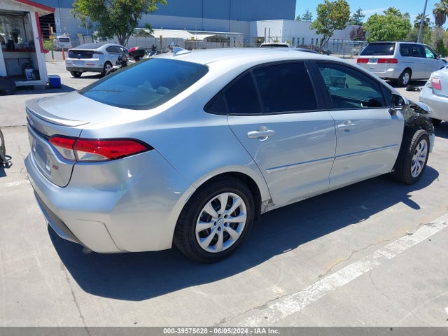 Toyota COROLLA LE 2021 5YFEPMAEXMP239019 Image 4