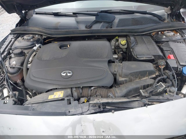 SJKCH5CP3HA021858 Infiniti Qx30 Premium