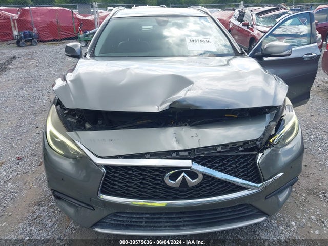 SJKCH5CP3HA021858 Infiniti Qx30 Premium