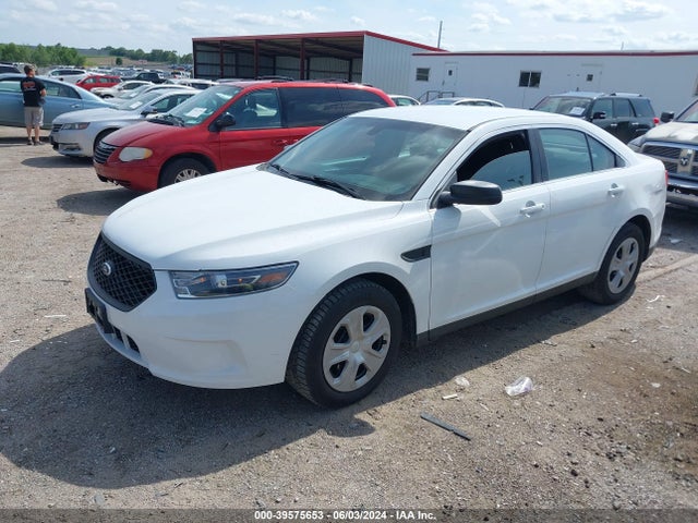 Ford Police Interceptor 2015 1FAHP2MK1FG208173 Image 2