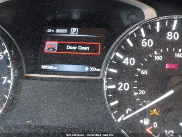 5N1DR2MM6JC658854 Nissan Pathfinder S
