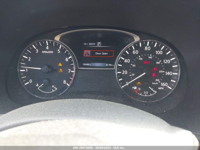 5N1DR2MM6JC658854 Nissan Pathfinder S