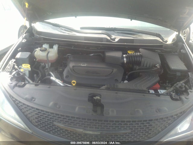 2C4RC1BG5KR560622 Chrysler Pacifica Touring L