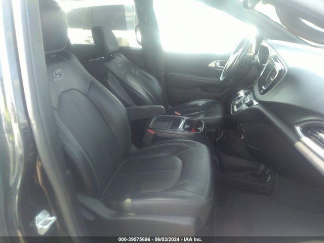 2C4RC1BG5KR560622 Chrysler Pacifica Touring L