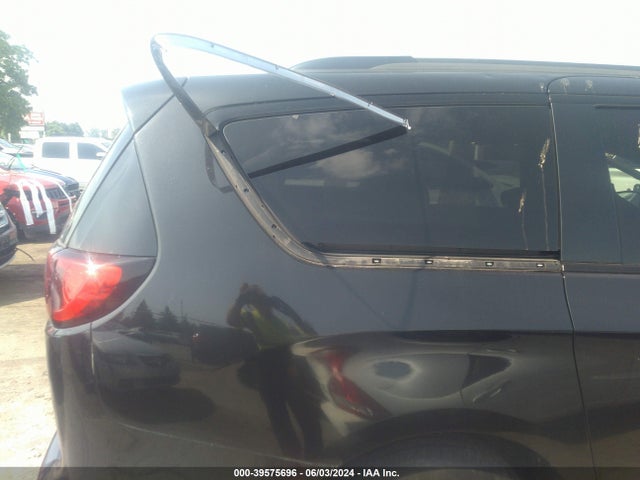 2C4RC1BG5KR560622 Chrysler Pacifica Touring L