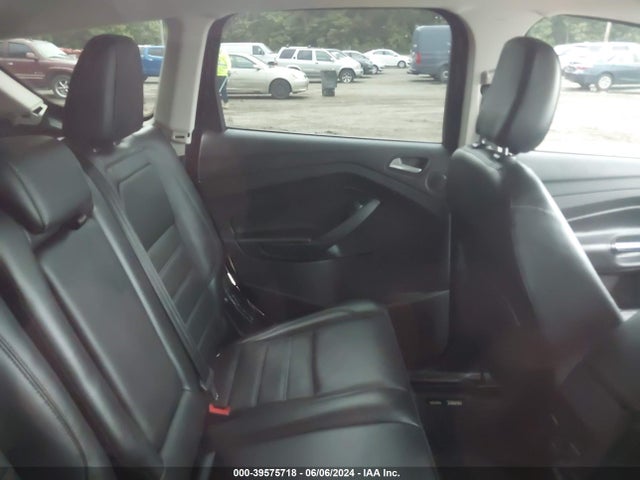 Ford Escape Titanium 2019 1FMCU9J9XKUC31188 Image 8