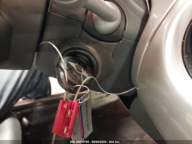 2006 MINI COOPER WMWRF33526TG14702 Photo 10