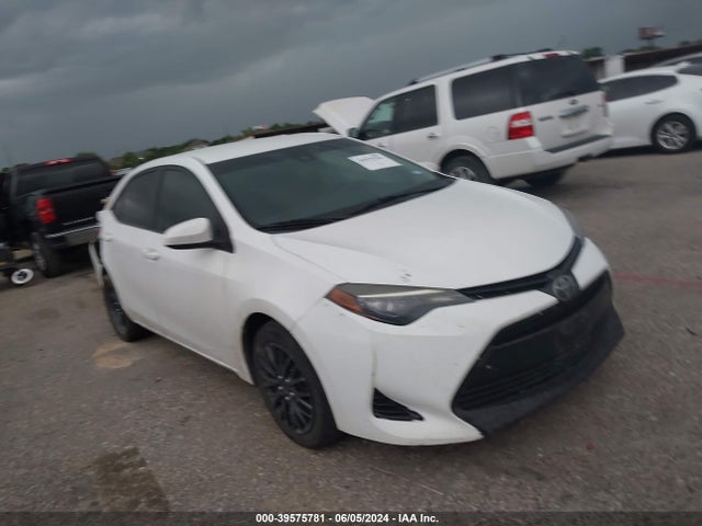 Toyota COROLLA LE 2017 5YFBURHE9HP708122 Image 1