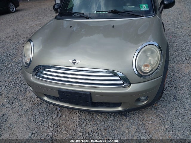2009 MINI COOPER WMWMR33559TU95255 Photo 5