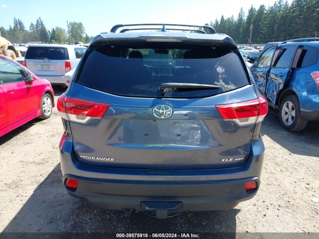 Toyota Highlander Xle 2018 5TDJZRFH5JS865329 Image 16