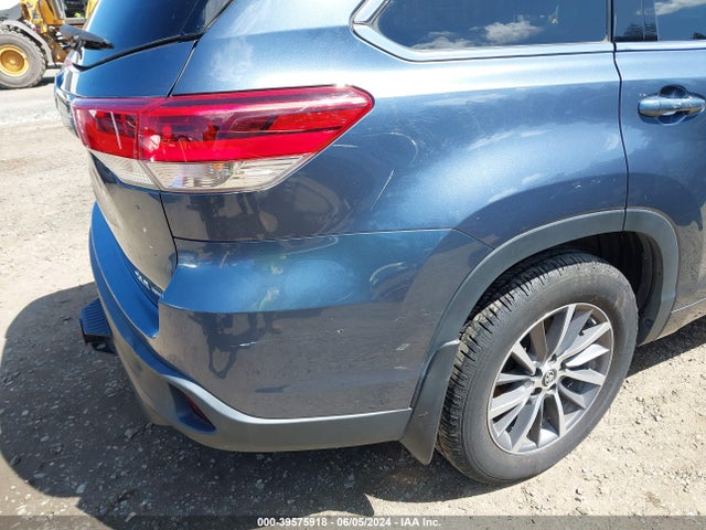 Toyota Highlander Xle 2018 5TDJZRFH5JS865329 Image 6