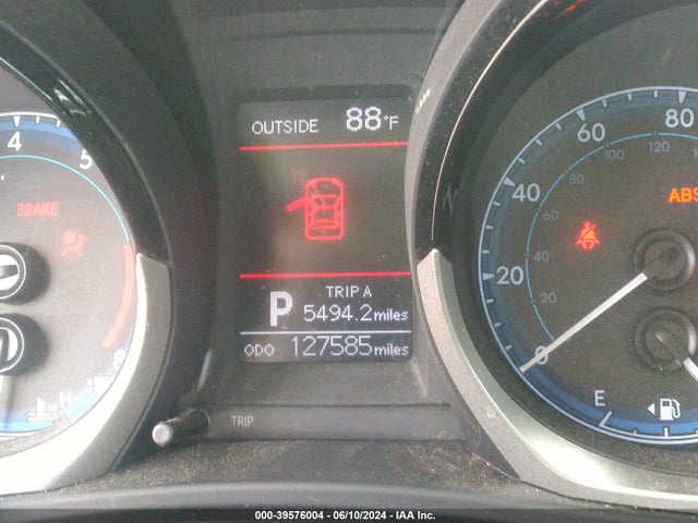 Toyota Corolla S 2016 5YFBURHE2GP409490 Image 7