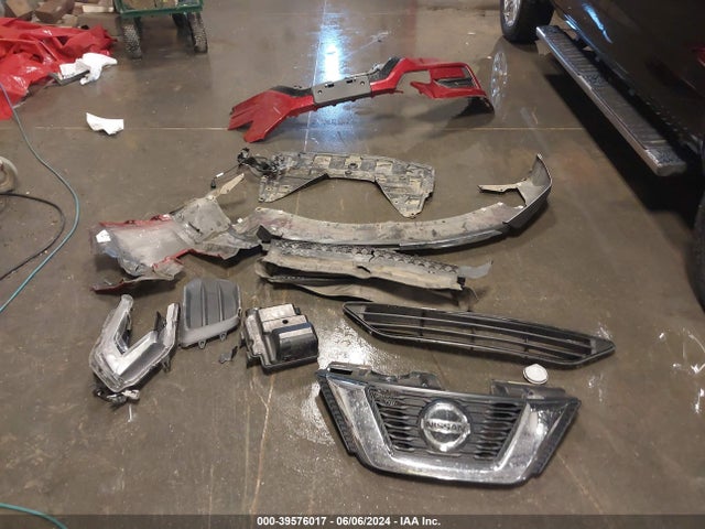 Nissan ROGUE SV 2018 5N1AT2MV3JC805693 Image 12