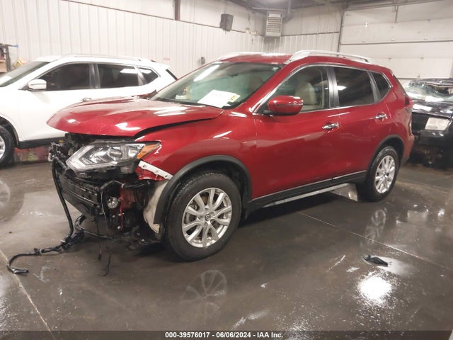 Nissan ROGUE SV 2018 5N1AT2MV3JC805693 Image 2