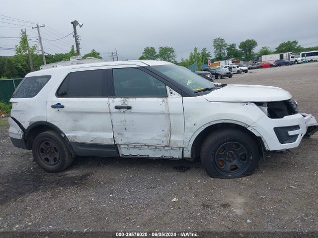 Ford Utility Police Interceptor 2017 1FM5K8ARXHGA89151 Image 12