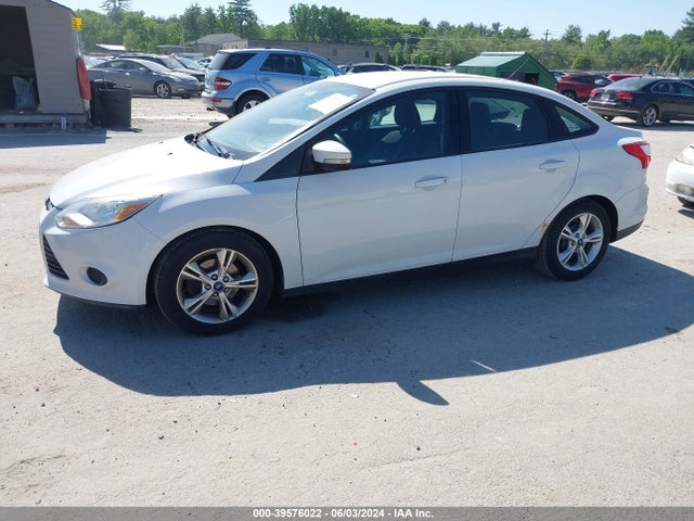 Ford FOCUS SE 2014 1FADP3F23EL257186 Image 2
