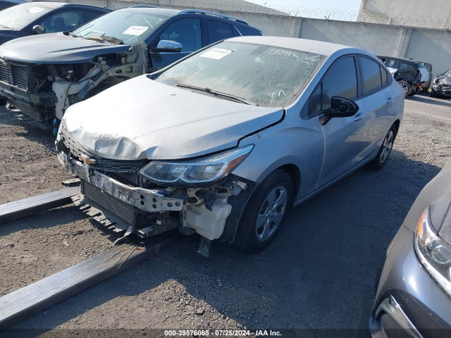 Chevrolet Cruze Ls Auto 2017 1G1BC5SM6H7259262 Image 2