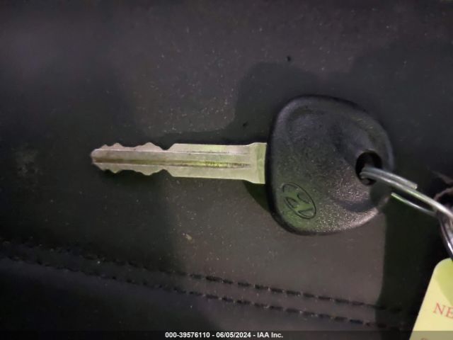 5NPD84LF7HH003803 Hyundai ELANTRA SE