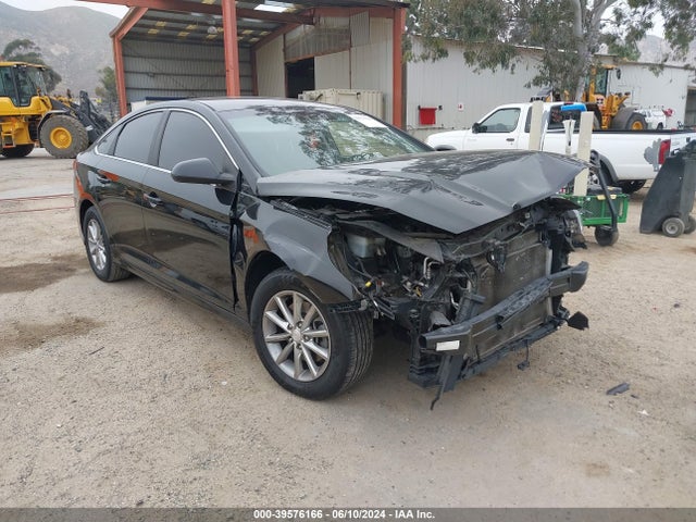 Hyundai SONATA SE 2019 5NPE24AFXKH749906 Image 1