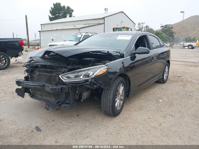 Hyundai SONATA SE 2019 5NPE24AFXKH749906 Image 2