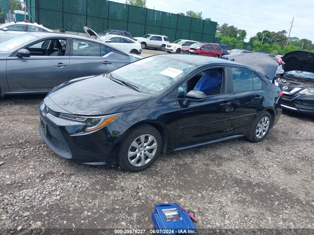 Toyota COROLLA LE 2020 5YFEPRAE0LP141581 Image 2