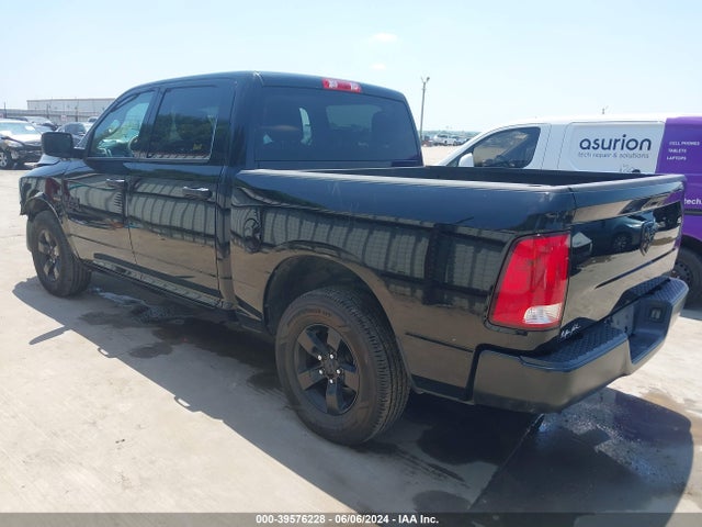 3C6RR6KT8NG172682 RAM 1500 Classic Tradesman  4x2 5'7 Box