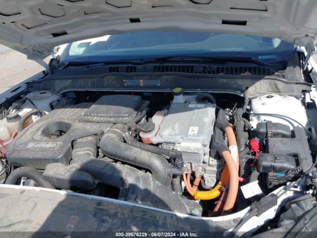 3FA6P0LU6KR210891 Ford Fusion Hybrid Se