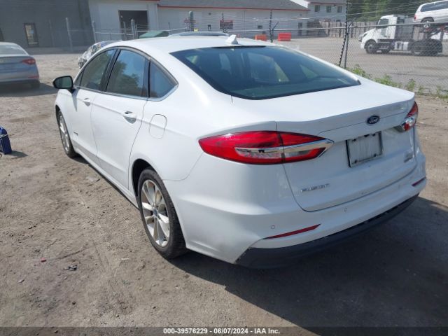 3FA6P0LU6KR210891 Ford Fusion Hybrid Se