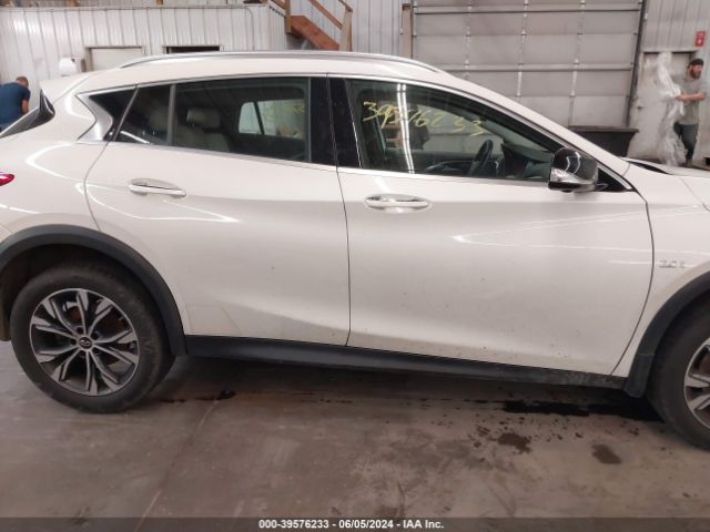 SJKCH5CR2HA024154 Infiniti Qx30 Premium