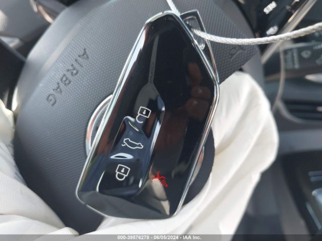 WVGUNPE29MP065525 Volkswagen Id.4 Awd Pro S